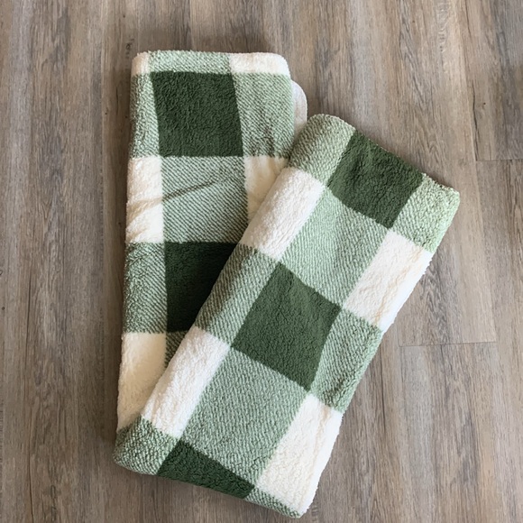 Throw blanket from Hometrends - Picture 2 of 4